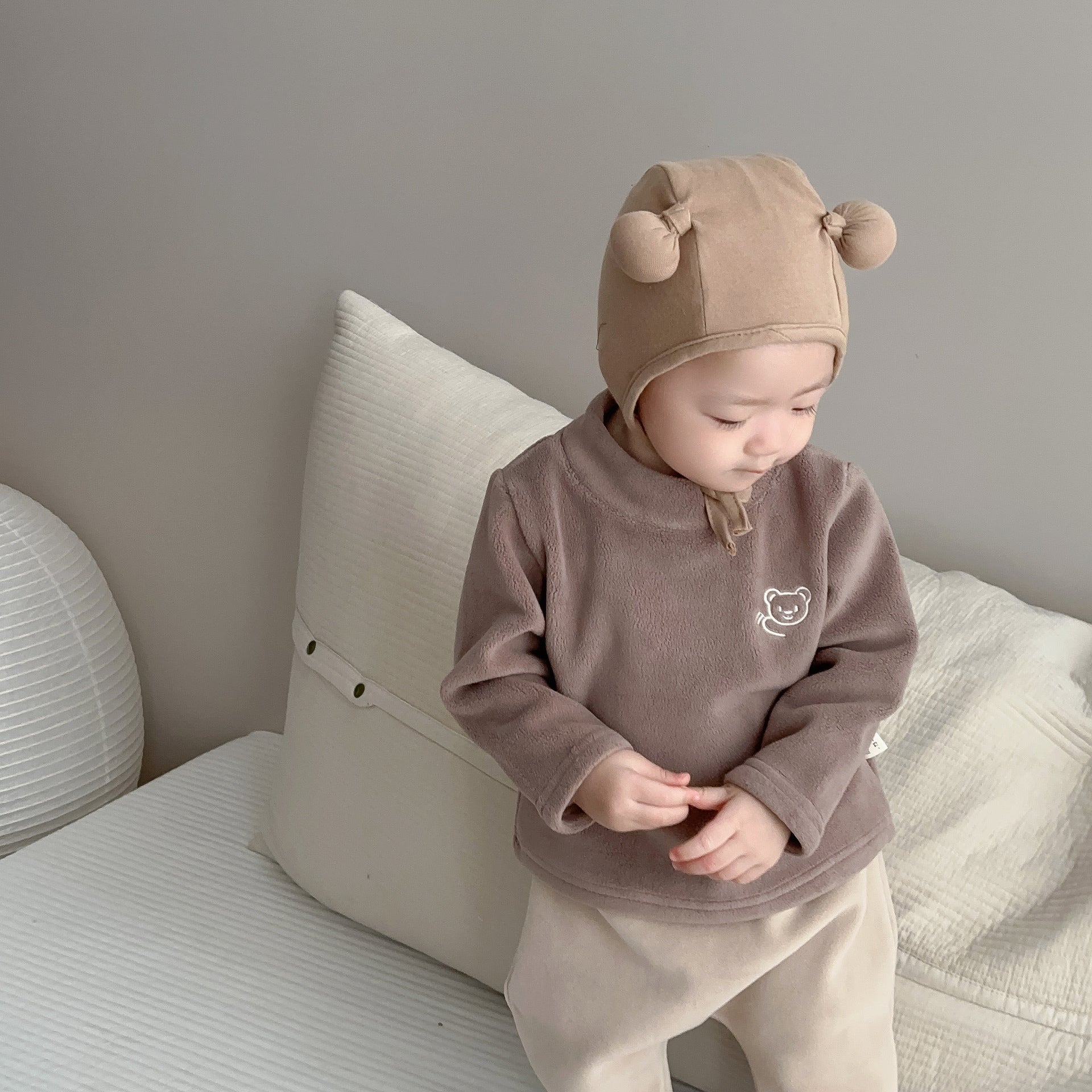 【66-100cm】カジュアル クマロゴ オシャレ トレーナー