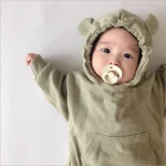 【66-90】ピュアカラーフート付き ロンパース - 画像 (3)