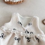 【66-90】 ボア リボン 刺繍 ロンパース - 画像 (12)
