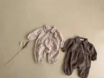 【66-100】 花柄 パフスリーブ ロンパース - 画像 (3)