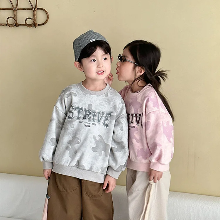 1e2a6086a4b54c91ebfd2c991e3d5df9_750x-1.webp 【80-150】 英字プリント トレーナー - 画像 (1)