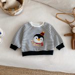 【73-120】 キャラクター 刺繍 あったか トレーナー - 画像 (8)