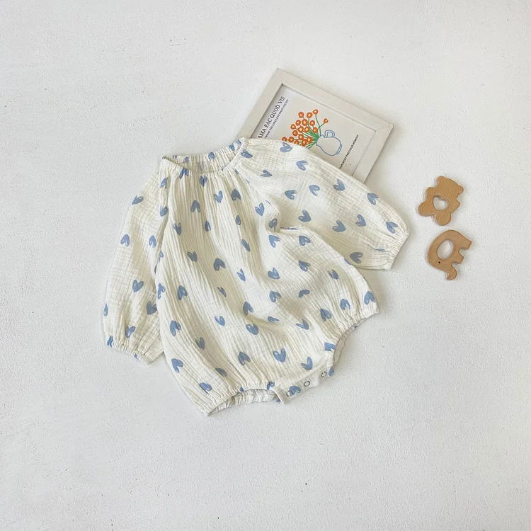 5e2dac045e0af6e1a39c9c5301cec41c_750x-1.webp 【66-90】 ハート柄 ロンパース - 画像 (1)