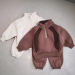 【73-120】シンプル スタンドネック トレーナー+パンツ セットアップ - 画像 (4)