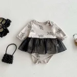 【66-90】 ワンピース風 小花柄 ロンパース - 画像 (4)