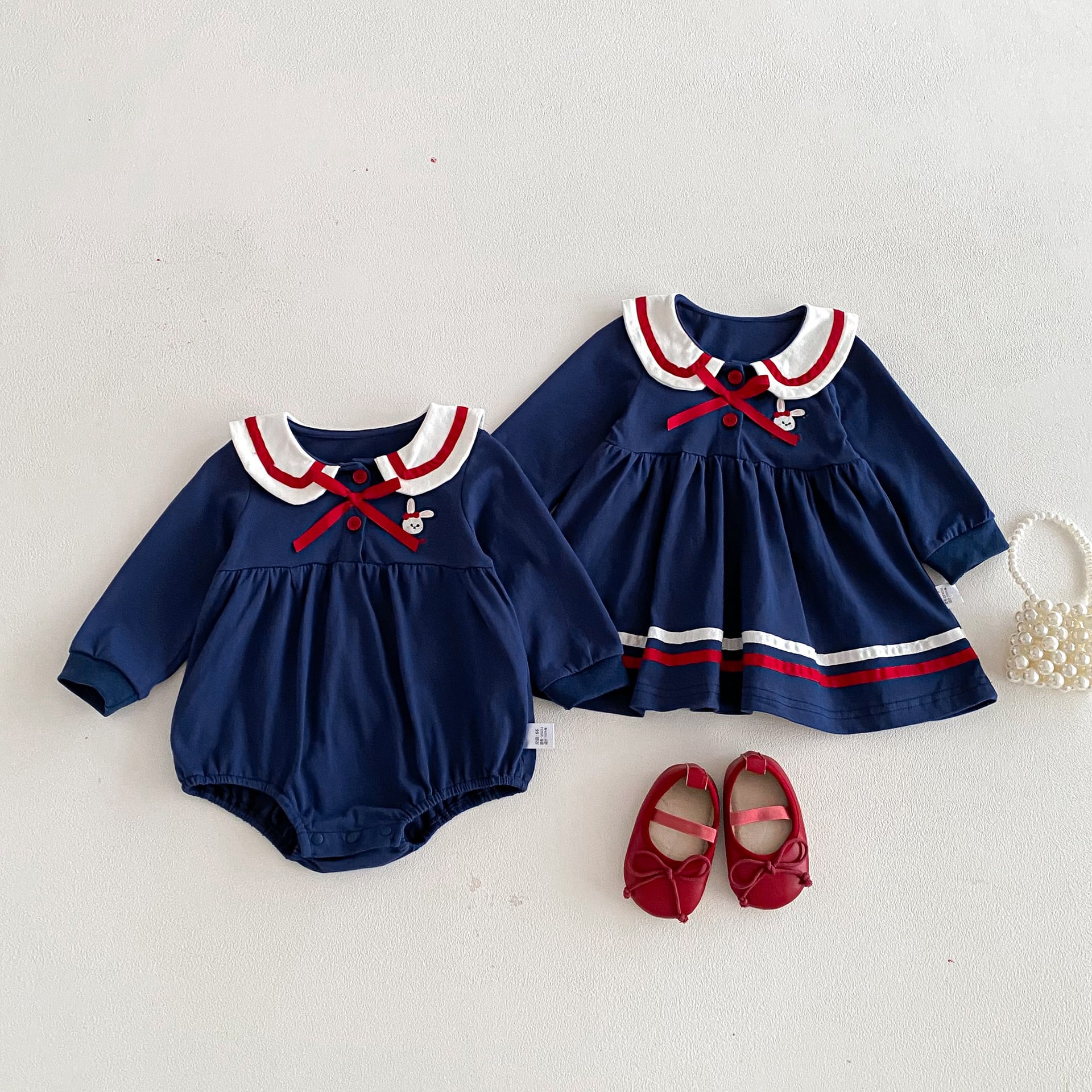 【66-100】姉妹お揃いコーデ ウサギ柄 セーラー風 ロンパース/ワンピース - 画像 (3)