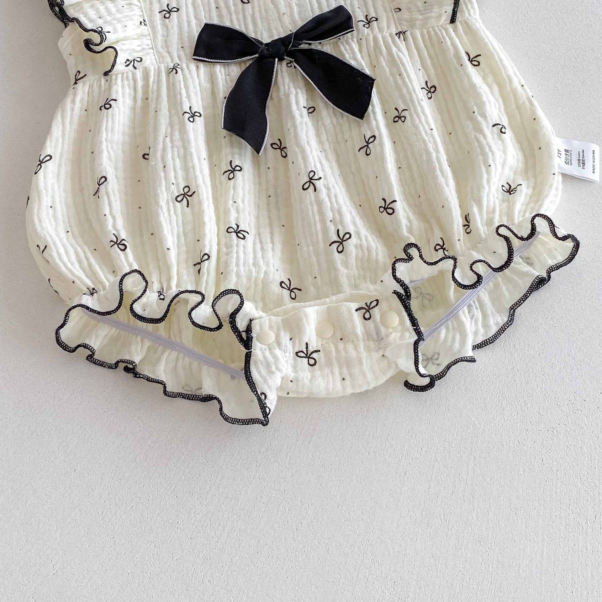 【66-90】ロンパース ブラック蝶結び フリル おしゃれ ベビー服 - 画像 (14)