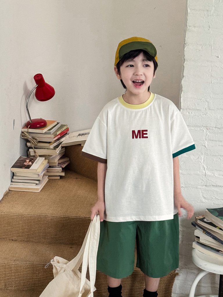 【90-150cm】半袖Tシャツ 男の子 配色デザイン リブ仕様 ロゴプリント カジュアル トップス