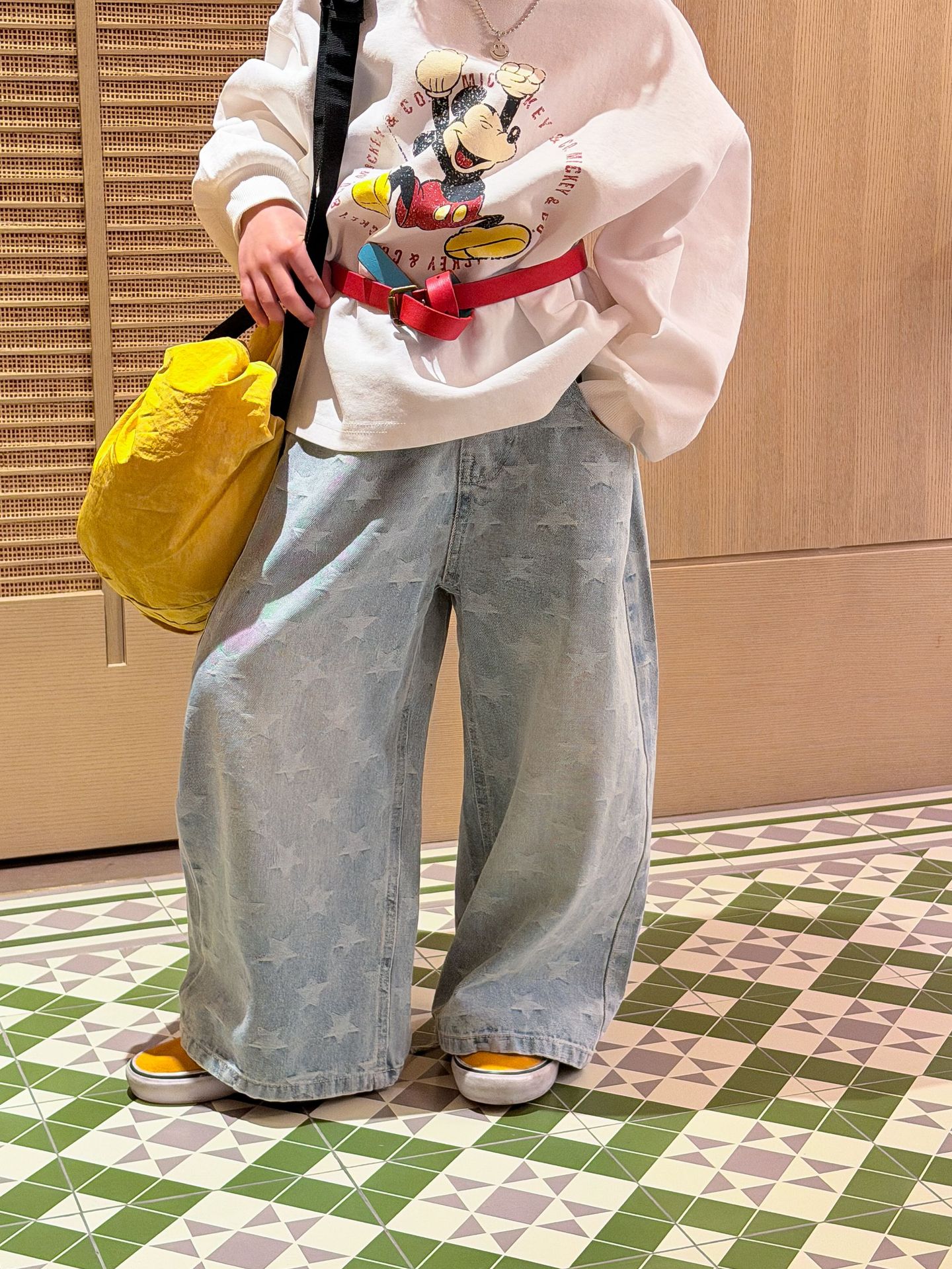 【90-150cm】デニムパンツ キッズ 星柄 男女兼用 子供服 おしゃれ ストレートデニム カジュアルパンツ