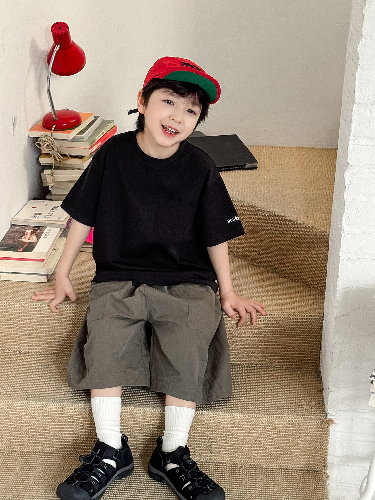 【90-150】半袖Tシャツ 男の子 ロゴ刺繍 ポケット付き クルーネック 薄手 カジュアル トップス - 画像 (4)
