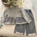 【90-150】アウター or デニムパンツ 女の子 刺繍 フリルデザイン - 画像 (6)
