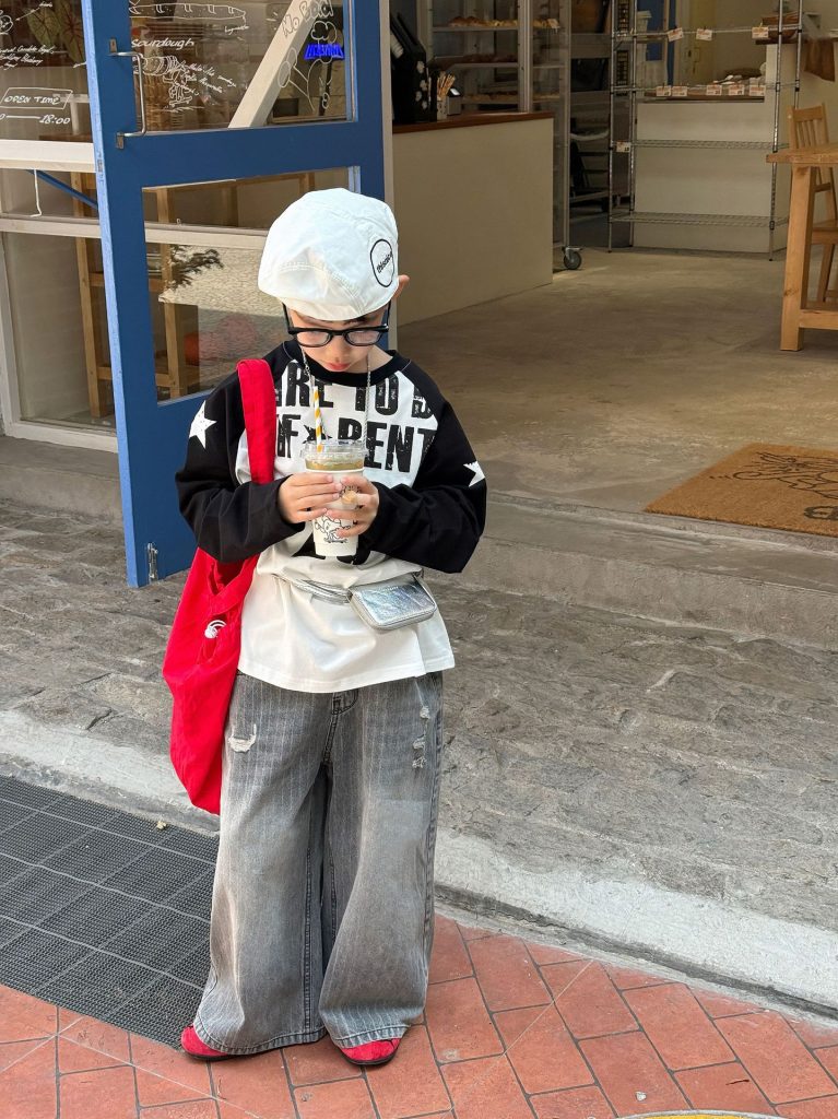 【90-160cm】長袖 Tシャツ 男の子 合わせやすい カジュアル ストレート トップス