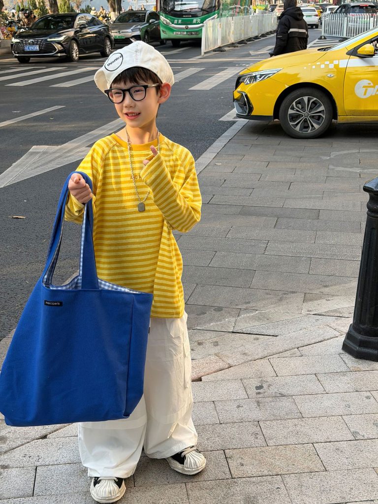 【90-160cm】長袖 Tシャツ 男の子 ボーダー 着せやすい ゆったり 快適 トップス
