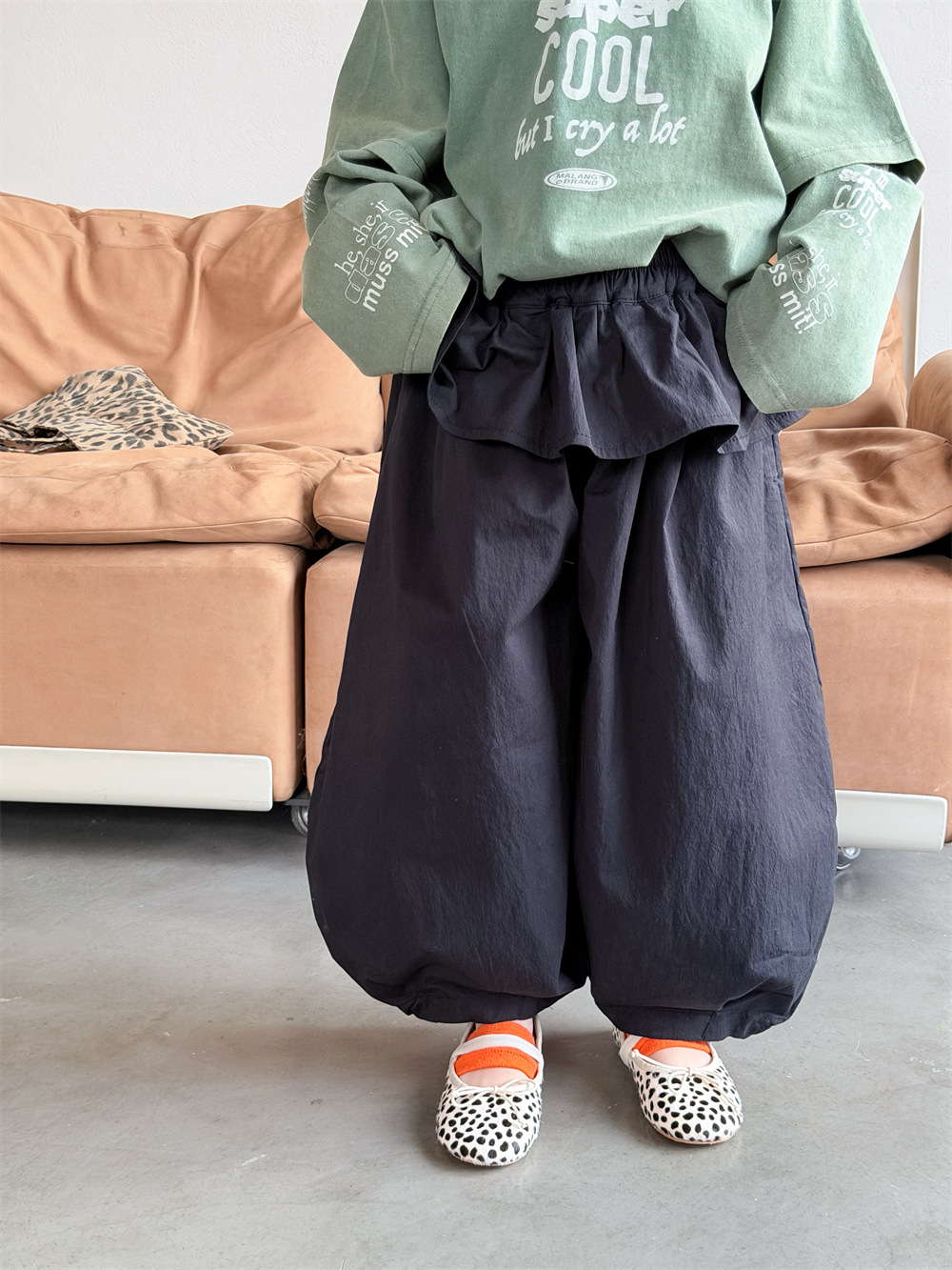 【90-150】バルーンパンツ フリルスカート付き フェイクレイヤード カジュアルパンツ - 画像 (3)