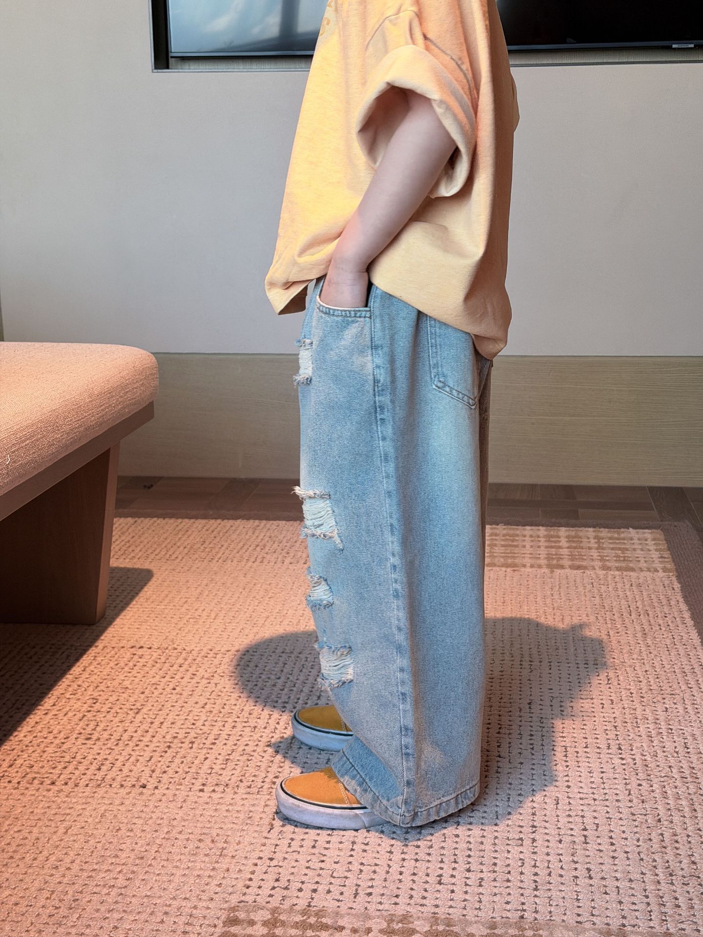 【90-150】デニムパンツ 男女兼用 ダメージ加工 ストレート カジュアル ロングパンツ - 画像 (5)
