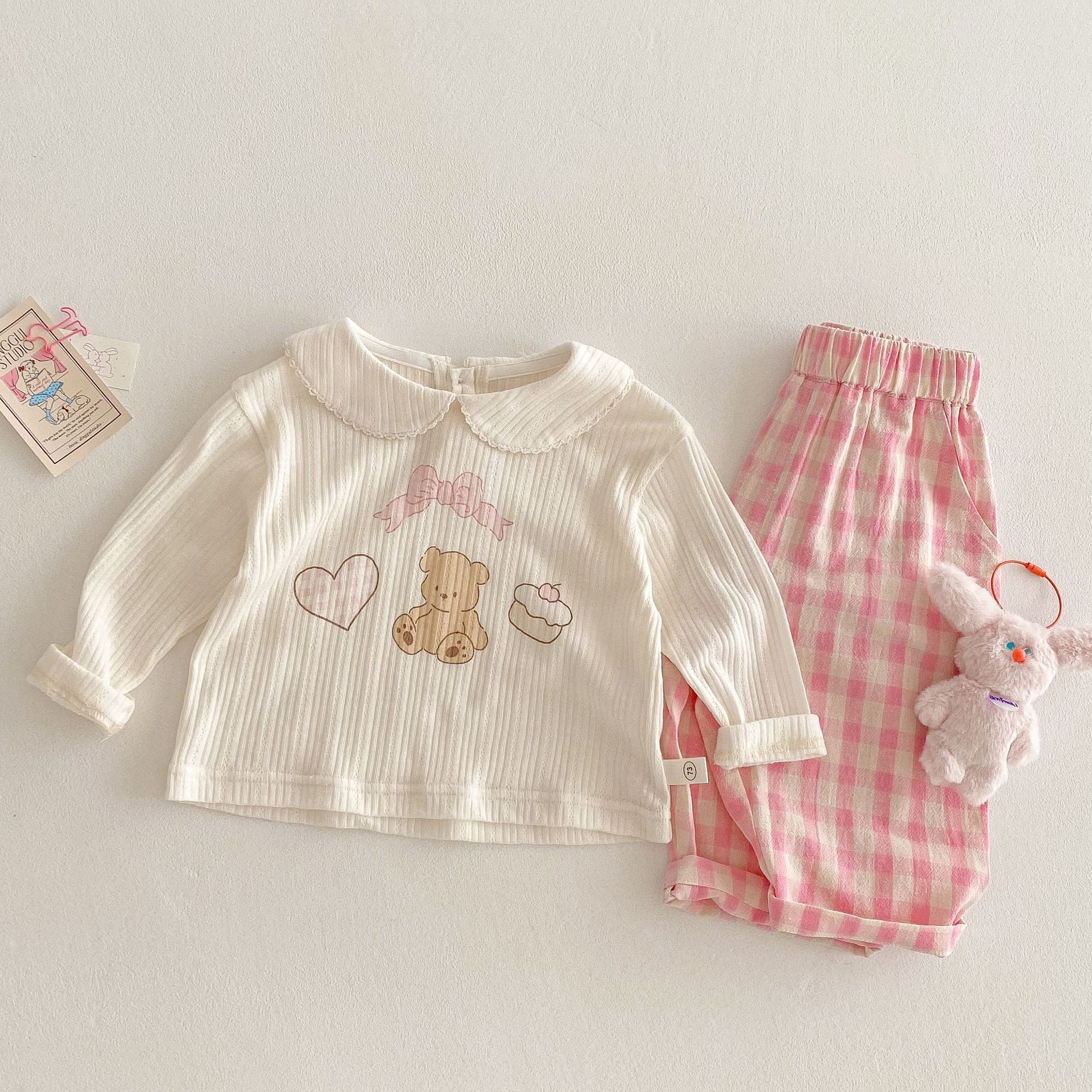 a478689c979795c58551cdd6cf53ef31.jpg 【73-120】トップスorボトムス 可愛い クマハート 女の子 - 画像 (1)