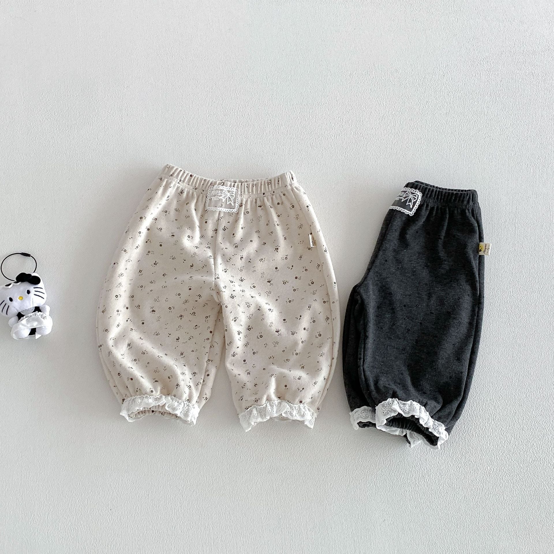 ccab42663b8c6fa4c6a70ee40d1124a7.jpg 【73-110】パンツ フラワー柄 履きやすい おしゃれ 女の子 ボトムス - 画像 (1)