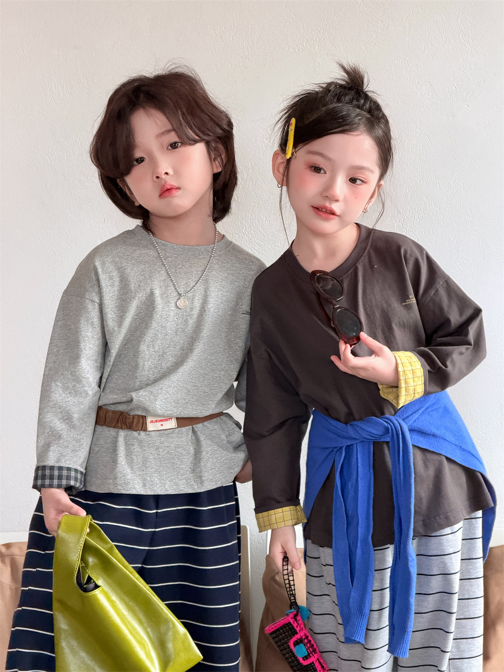 【90-150cm】長袖Tシャツ 男女兼用 チェック柄 配色デザイン クルーネック カジュアル 韓国風 トップス