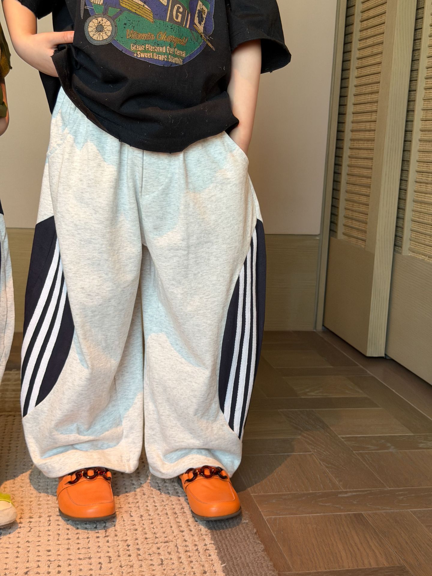 【90-150】カジュアルパンツ キッズ 配色 男女兼用 ゆったり ドローストリング スウェットパンツ - 画像 (6)