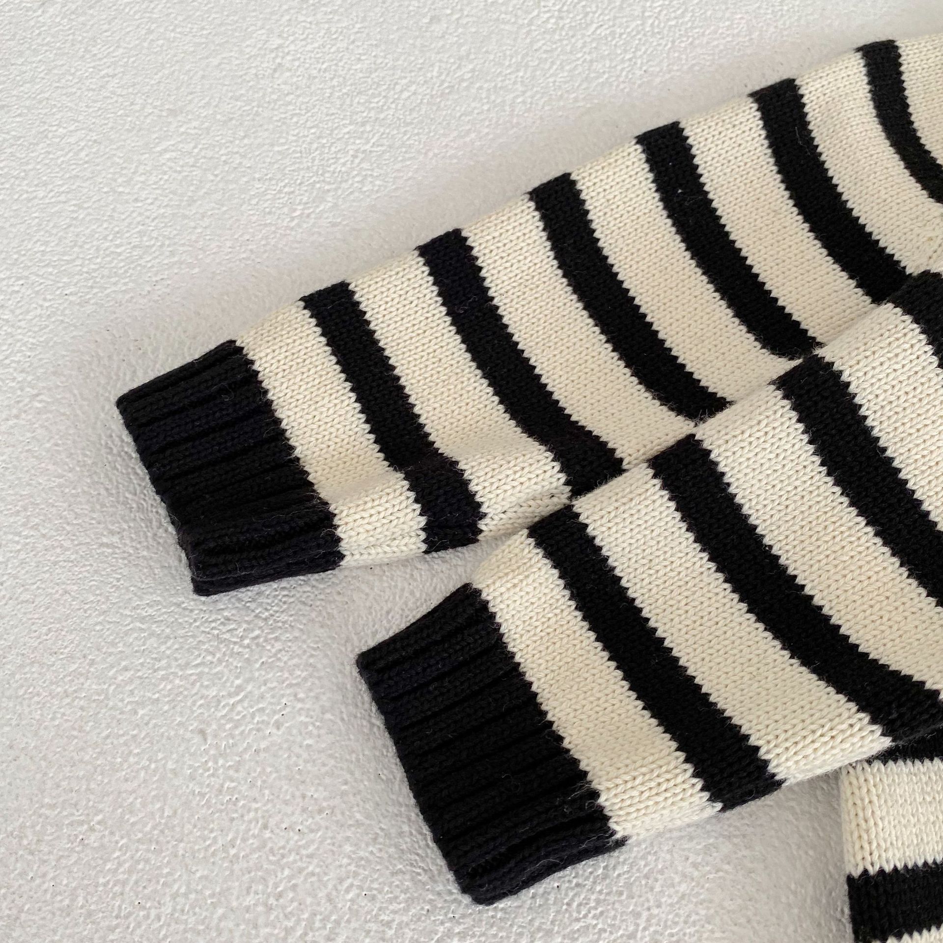 【66-100】フード付き ロンパース ボーダー柄 肌に優しい - 画像 (7)