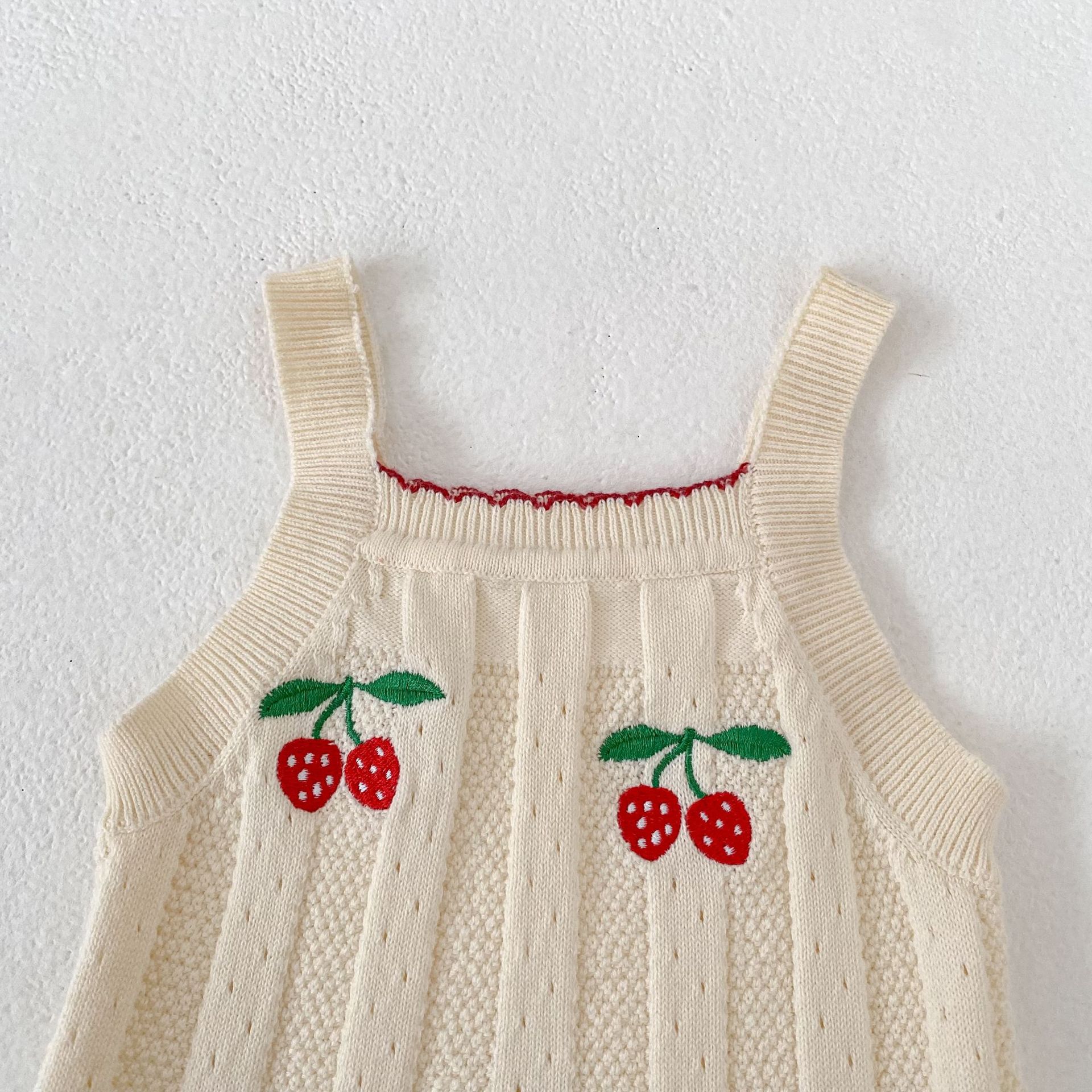 【66-100】ニットキャミソール 刺繍 ガーリー - 画像 (7)