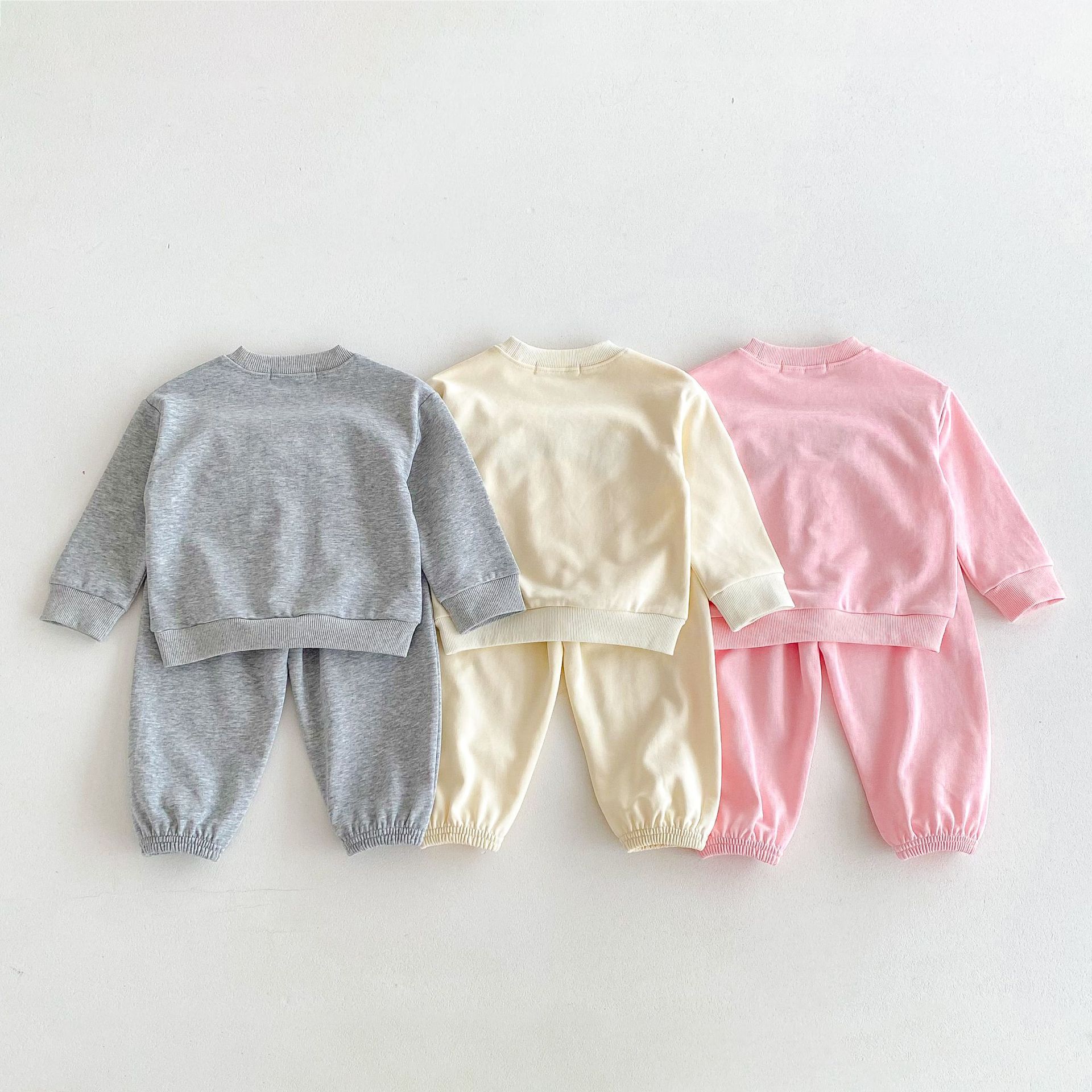 【80-130】セットアップ キッズ トレーナー+パンツ アルファベット - 画像 (5)