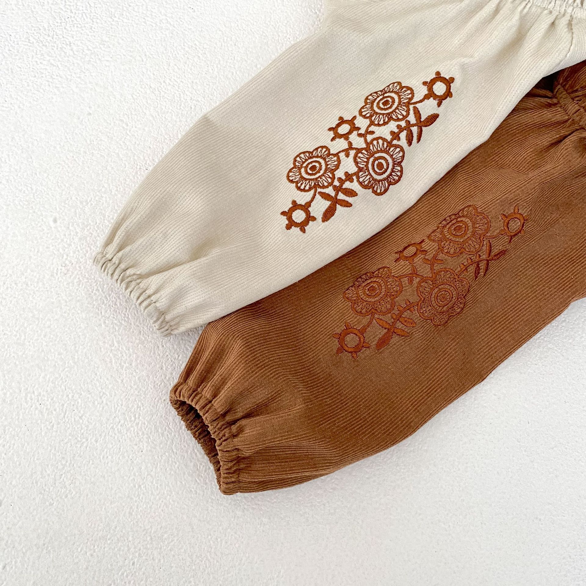 【66-90】ロンパース レトロ 刺繍 ナチュラル - 画像 (14)