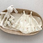 【66-90】キャミロンパースワンピース ベビー ガーリー 刺繍 花柄 - 画像 (3)