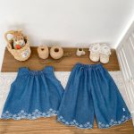 【73-120】セットアップ ベビー 女の子 デニムトップス&パンツ ノースリーブ - 画像 (5)