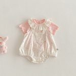 【66-90】二点セット 小花柄サロペットロンパース&レース襟Tシャツ