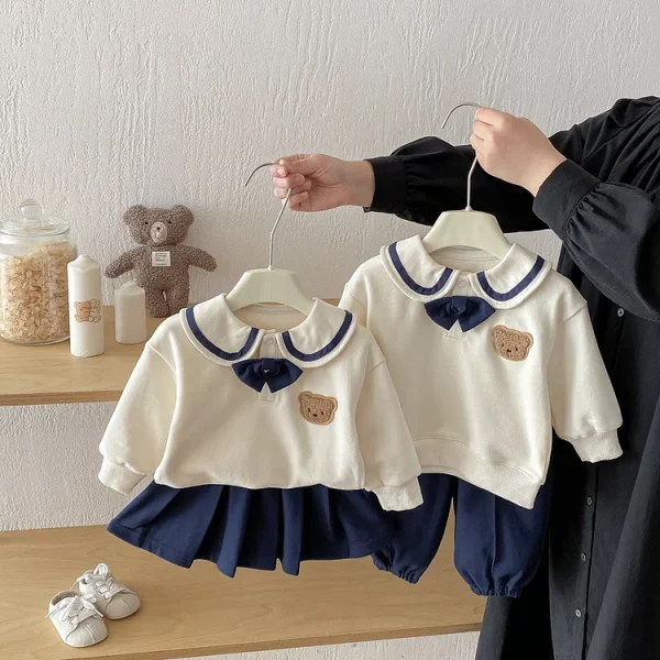 【73-110cm】スウェット セットアップ ベビー 男女兼用 セーラー風 バイカラー 熊柄