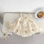 【66-90】キャミロンパースワンピース ベビー ガーリー 刺繍 花柄 - 画像 (4)