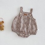 【66-90】セットアップ サロペットロンパース＆リブTシャツ ベビー レオパード柄 - 画像 (5)
