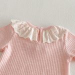 【66-90】二点セット 小花柄サロペットロンパース&レース襟Tシャツ - 画像 (10)