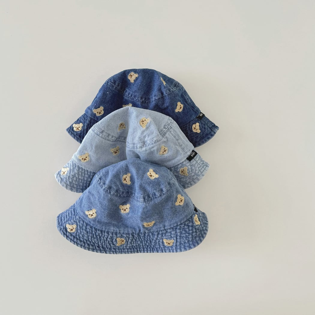 65ba05d1d5d2181d1453a66a272a5129.jpg 【GOODS】帽子 クマ柄 デニム - 画像 (1)