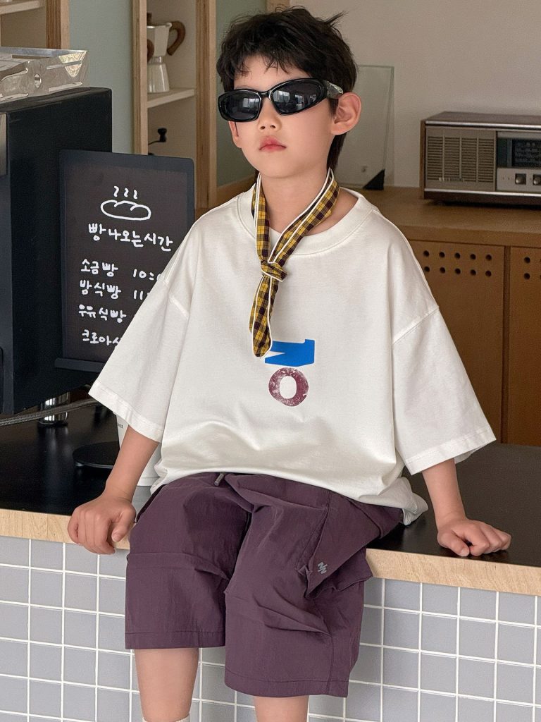 【90-160cm】半袖Ｔシャツ 男の子 英字 ゆったり