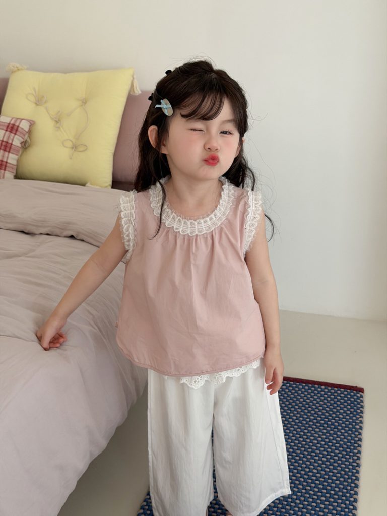 【90-140cm】ベスト 女の子 レース フリル スウィート