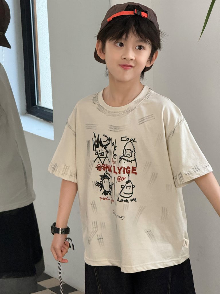 【100-160cm】半袖Tシャツ キッズ カートゥーン グラフィティプリント 週末のお出かけ