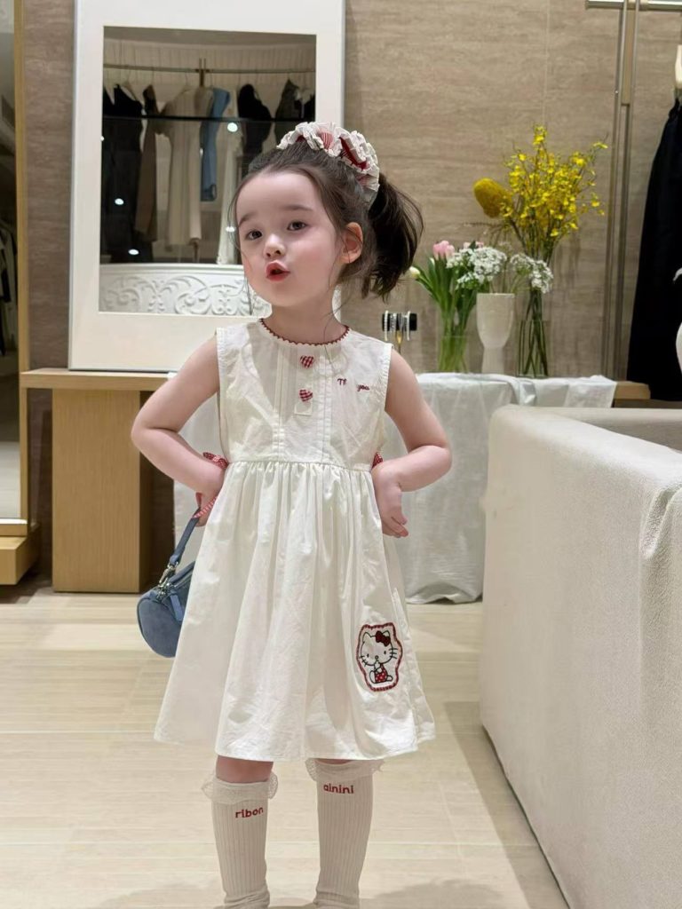 【80-130cm】ワンピース 女の子 かわいい アップリケ ノースリープ