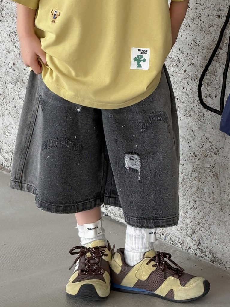 【100-150cm】ショートパンツ デニム 無地 ゆったり ダメージジーンズ