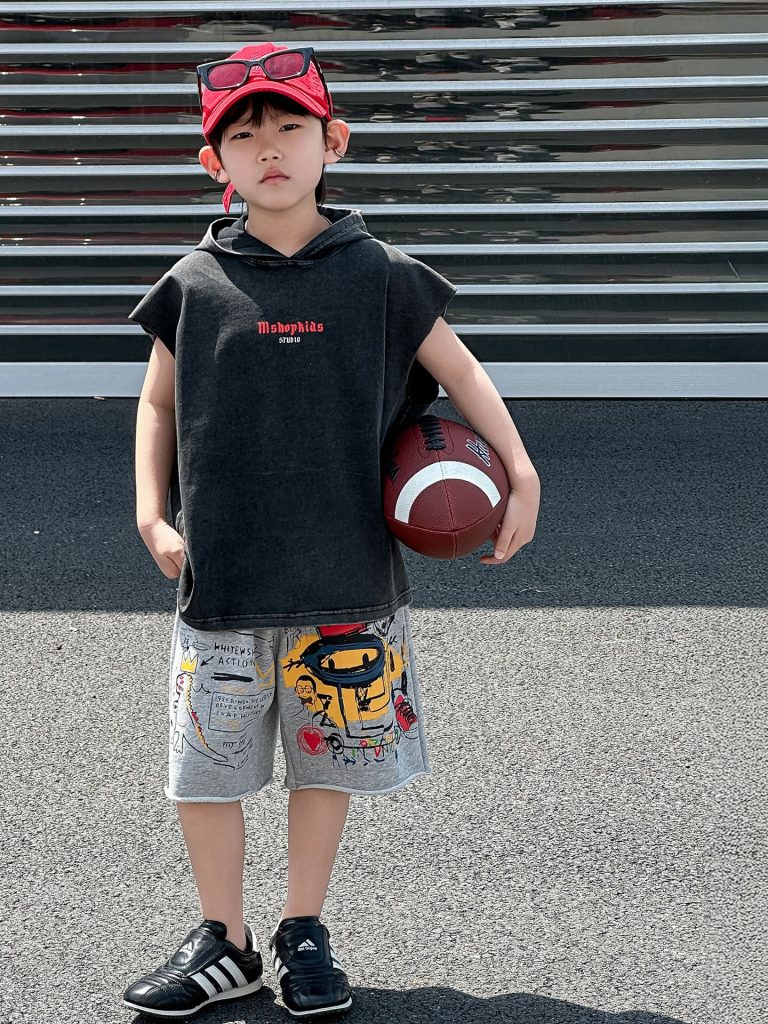【90-120cm】半袖Ｔシャツorショートパンツ 男の子 フード付き ストリート風