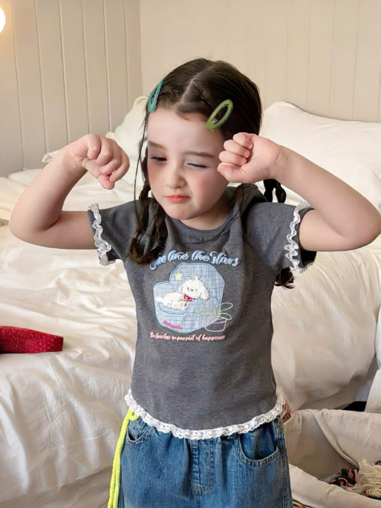 【90-150cm】半袖Ｔシャツ 女の子 カートゥーンフ 履きやすい