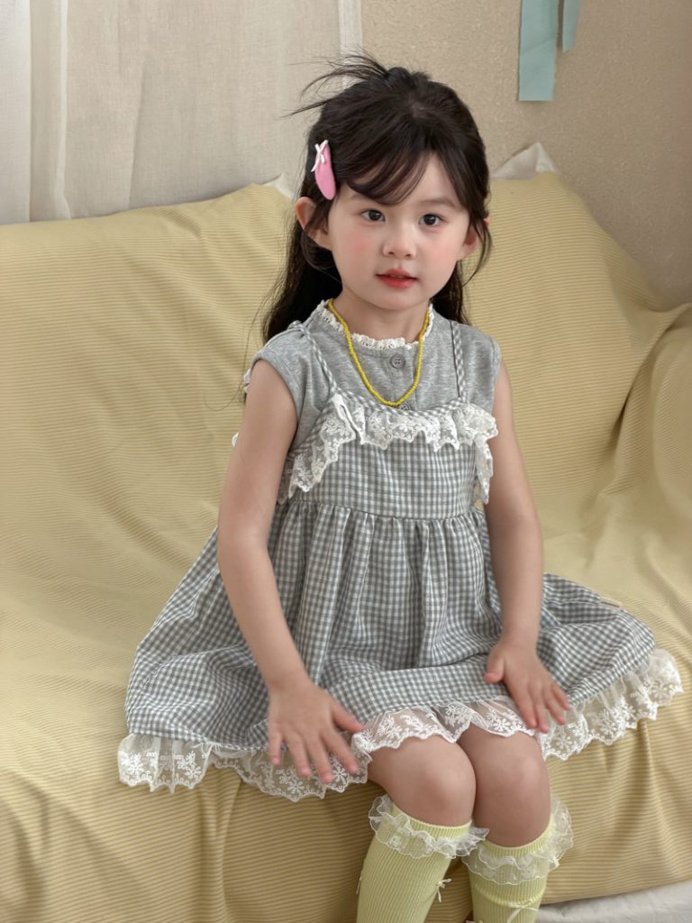 【90-140cm】ベストorキャミソールワンピース 女の子 レースフリル　スウィート