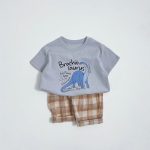 【73-100】半袖Tシャツ 恐竜イラスト 可愛い - 画像 (6)