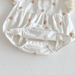 【66-90】ロンパース フリル襟 花刺繡 - 画像 (13)