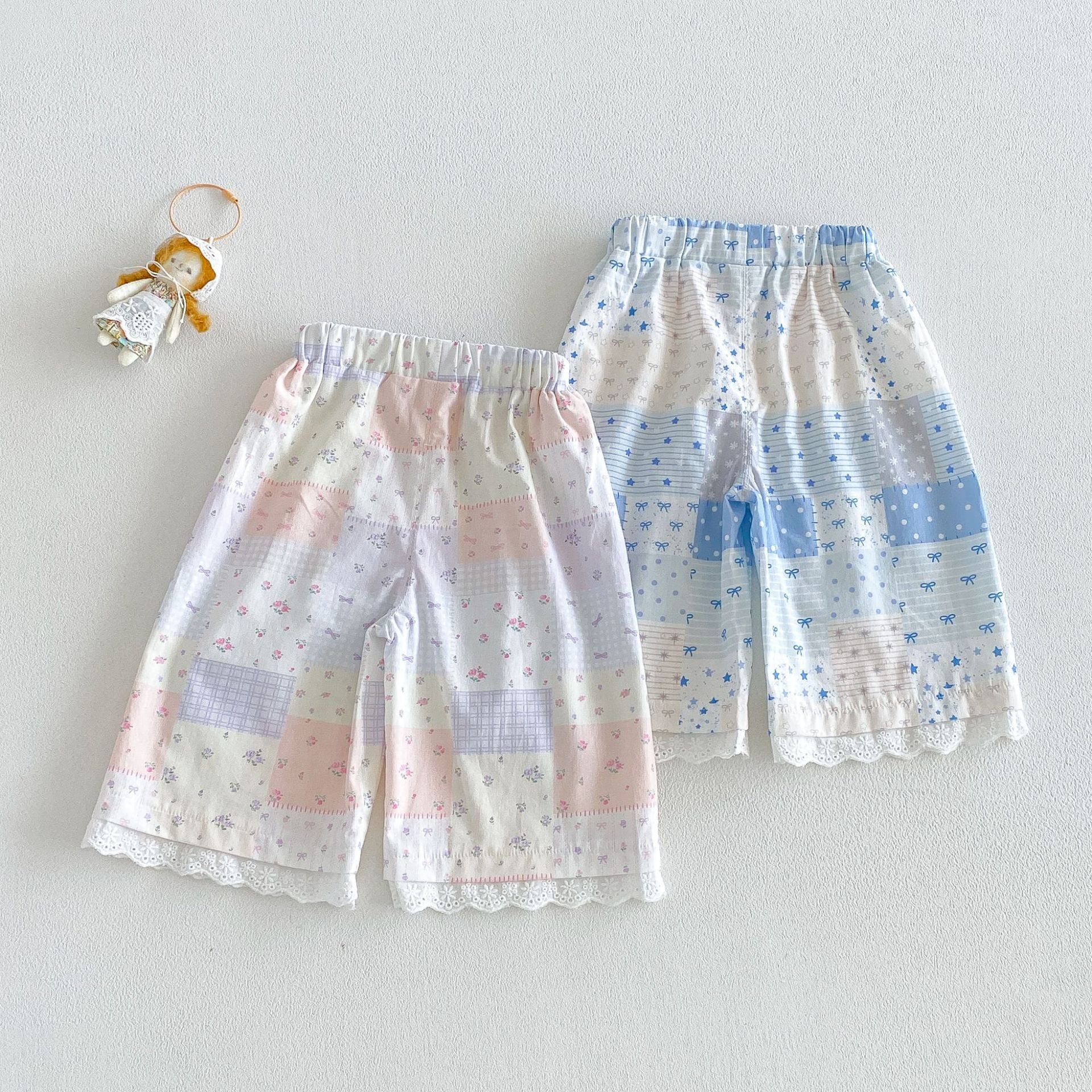 f11e1cd9a7de72d0e0168d480b8a4e7f.jpg 【73-120】パンツ 蝶結び柄 履きやすい ボトムス - 画像 (1)