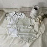【66-90】ロンパース ベビー 半袖 無地 通気性抜群 肌触り良い - 画像 (6)