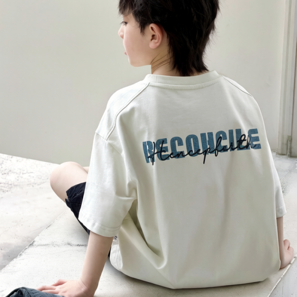 【90-160cm】半袖Tシャツ 男の子 英字 ゆったり シンプル　