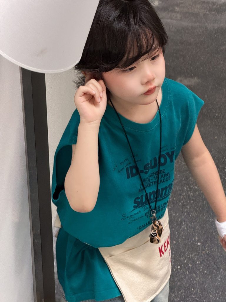 【100-150cm】ベスト ノースリーブ プリント カジュアル 男の子 ゆったり