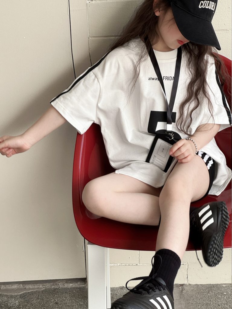 【100-150cm】Tシャツ 配色 プリント ゆったり 半袖 女の子 夏新作